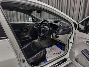 Лифтбек Honda Insight 2009 года, 815000 рублей, Красноярск