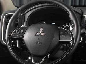 Внедорожник Mitsubishi Outlander 2022 года, 3710000 рублей, Тюмень