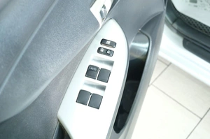 Седан Toyota Corolla 2011 года, 1119000 рублей, Омск