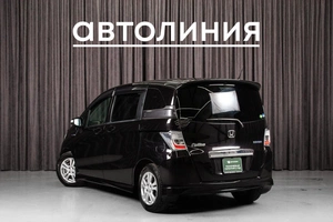 Минивэн Honda Freed 2011 года, 935000 рублей, Красноярск
