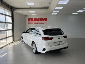 Хэтчбек Kia Ceed 2019 года, 1635000 рублей, Смоленск