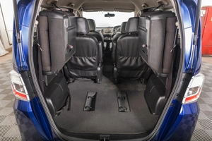 Минивэн Honda Freed 2013 года, 1229000 рублей, Томск