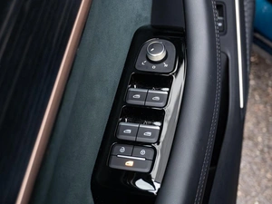 Внедорожник Geely Monjaro 2024 года, 3899000 рублей, Санкт-Петербург