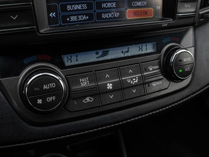 Внедорожник Toyota RAV4 2013 года, 2250000 рублей, Краснодар