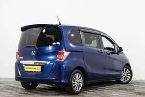 Минивэн Honda Freed 2015 года, 1259000 рублей, Сургут