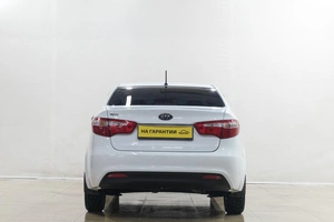 Седан Kia Rio 2011 года, 799000 рублей, Новокузнецк