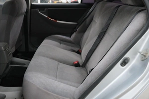 Седан Toyota Corolla 2001 года, 449000 рублей, Омск