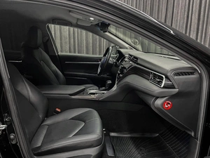 Седан Toyota Camry 2019 года, 3250000 рублей, Красноярск