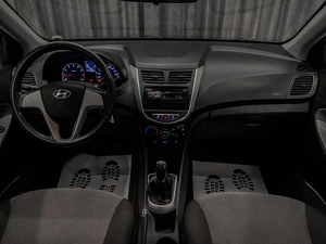 Седан Hyundai Solaris 2012 года, 780000 рублей, Красноярск