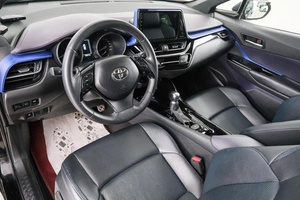 Внедорожник Toyota C-HR 2020 года, 2799000 рублей, Красноярск
