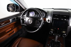 Внедорожник Volkswagen Touareg 2008 года, 1299000 рублей, Пермь