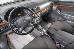 Седан Toyota Avensis 2008 года, 959000 рублей, Томск