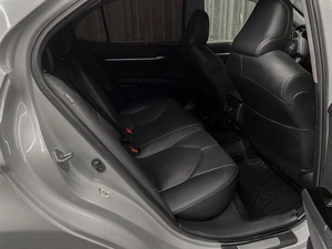 Седан Toyota Camry 2018 года, 2450000 рублей, Красноярск
