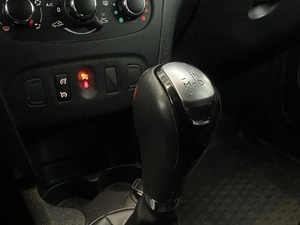 Хетчбэк Renault Sandero 2018 года, 1100000 рублей, Уфа