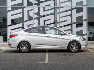 Седан Hyundai Solaris 2016 года, 865000 рублей, Краснодар