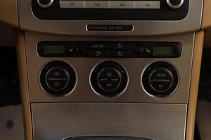 Седан Volkswagen Passat 2007 года, 969000 рублей, Челябинск