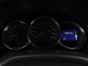 Седан Renault Logan 2015 года, 749000 рублей, Воронеж