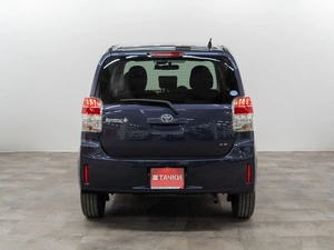 Минивэн Toyota Spade 2012 года, 1000000 рублей, Красноярск