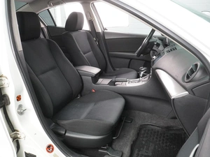 Седан Mazda 3 2010 года, 899000 рублей, Воронеж