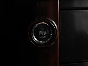 Внедорожник Toyota Land Cruiser Prado 2016 года, 3999000 рублей, Тюмень