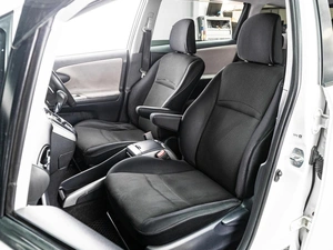 Минивэн Toyota Wish 2011 года, 1049000 рублей, Тюмень