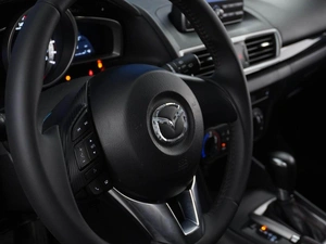 Хетчбэк Mazda 3 2014 года, 1469444 рублей, Москва