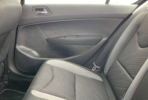 Седан Peugeot 408 2015 года, 650000 рублей, Солонцы
