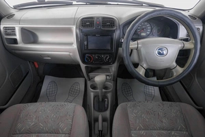 Хетчбэк Mazda Demio 2001 года, 349000 рублей, Кемерово