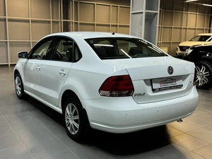 Седан Volkswagen Polo 2015 года, 797000 рублей, Красноярск