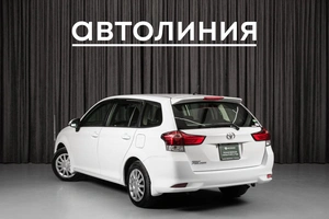 Универсал Toyota Corolla Fielder 2017 года, 1125000 рублей, Красноярск