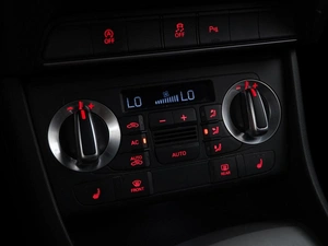 Внедорожник Audi Q3 2012 года, 1257077 рублей, Москва