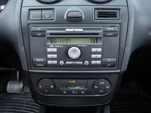 Хетчбэк Ford Fiesta 2007 года, 644000 рублей, Ставрополь
