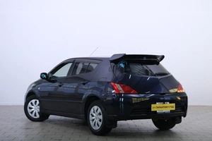 Хетчбэк Toyota WiLL 2001 года, 619000 рублей, Омск