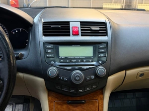 Седан Honda Accord 2006 года, 1097000 рублей, Красноярск