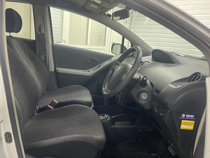 Хетчбэк Toyota Vitz 2008 года, 599000 рублей, Ачинск