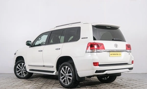 Внедорожник Toyota Land Cruiser 2017 года, 6349000 рублей, Красноярск