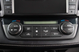 Внедорожник Toyota RAV4 2017 года, 2499000 рублей, Оренбург