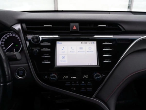 Седан Toyota Camry 2020 года, 3200000 рублей, Тверь