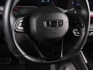 Внедорожник Geely Coolray 2024 года, 1699000 рублей, Красный Пахарь