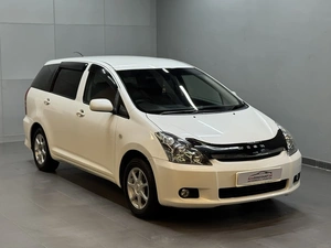 Минивэн Toyota Wish 2005 года, 847000 рублей, Красноярск