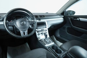 Седан Volkswagen Passat 2012 года, 1059000 рублей, Новосибирск