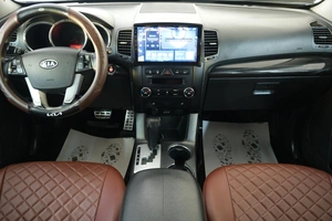 Внедорожник Kia Sorento 2010 года, 1549000 рублей, Омск