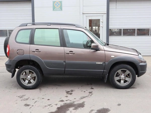Внедорожник Chevrolet Niva 2016 года, 700000 рублей, Железногорск