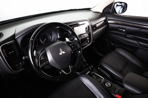 Внедорожник Mitsubishi Outlander 2016 года, 1959000 рублей, Пермь