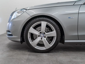 Седан Mercedes-benz E-класс 2011 года, 1660000 рублей, Красноярск