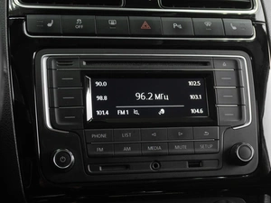 Седан Volkswagen Polo 2016 года, 1369000 рублей, Тюмень
