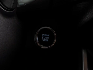 Внедорожник Toyota RAV4 2025 года, 4249000 рублей, Тюмень