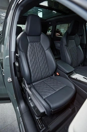 Внедорожник Audi Q5L 2026 года, 6499000 рублей, Красноярск