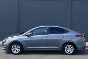 Седан Hyundai Solaris 2017 года, 1260000 рублей, Солонцы
