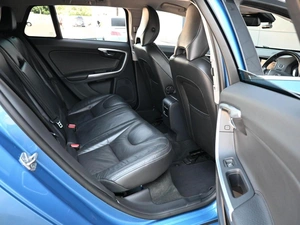 Универсал Volvo V60 2013 года, 1374000 рублей, Кирилловка